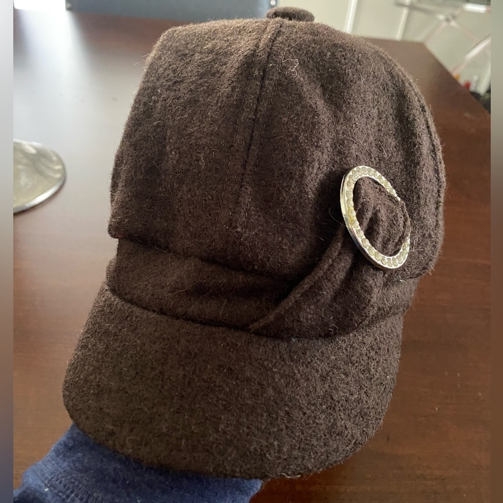 Winter Hat with Brim - Brown with rhinestone brooch